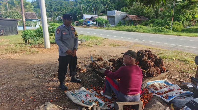 PERSONIL POLSEK SETIA BAKTI LAKSANAKAN PATROLI HARKAMTIBMAS DI WILAYAH KECAMATAN SETIA BAKTI PERSONIL POLSEK SETIA BAKTI LAKSANAKAN PATROLI HARKAMTIBMAS DI WILAYAH KECAMATAN SETIA BAKTI